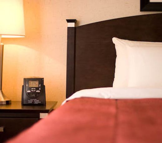 Les Suites Hotel