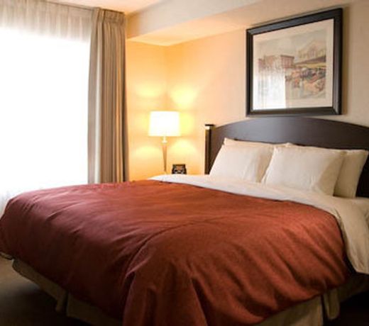 Les Suites Hotel