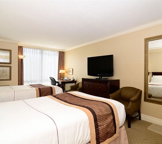 Best Western Plus Ottawa Downtown Suites