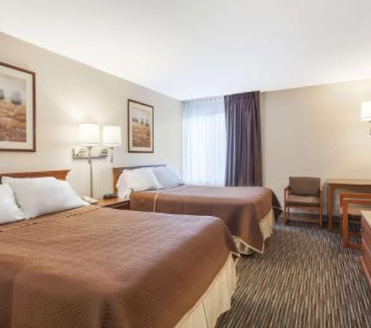Travelodge by Wyndham Ottawa West