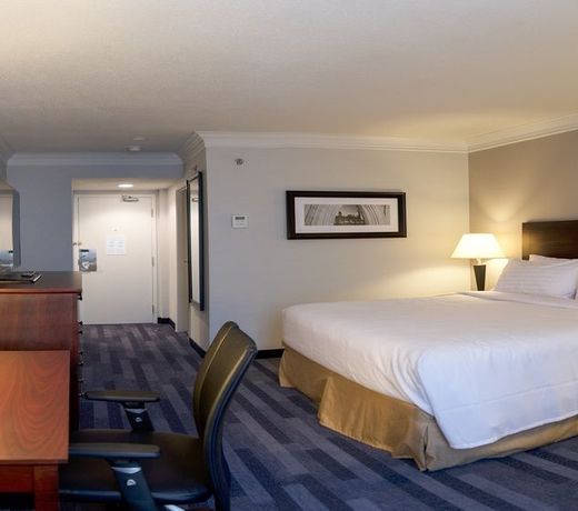 Holiday Inn Ottawa East, an IHG Hotel