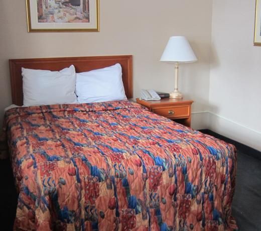 Ottawa Plaza Inn Downtown