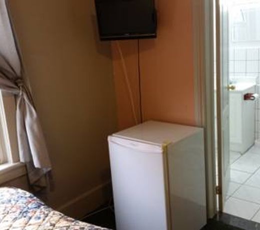 A Voyageur's Guest House