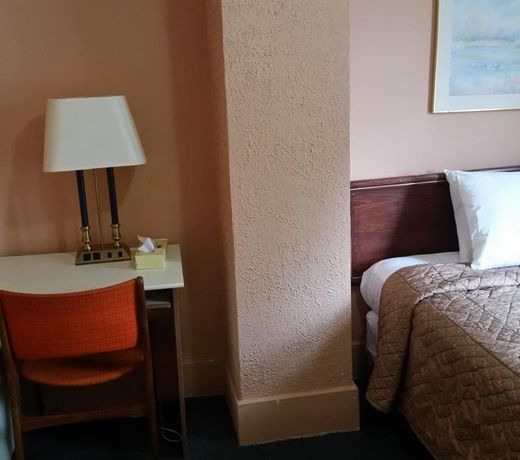 A Voyageur's Guest House