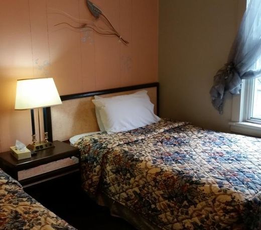 A Voyageur's Guest House