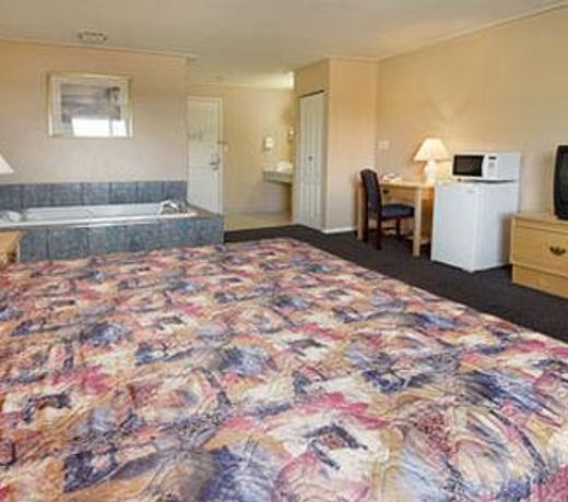 Ramada Limited 100 Mile House