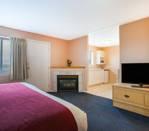 Ramada Limited 100 Mile House