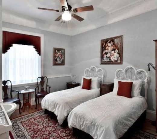 Brockamour Manor Bed and Breakfast