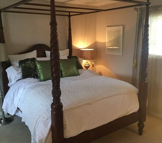 Niagara-On-The-Lake Furnished Suites
