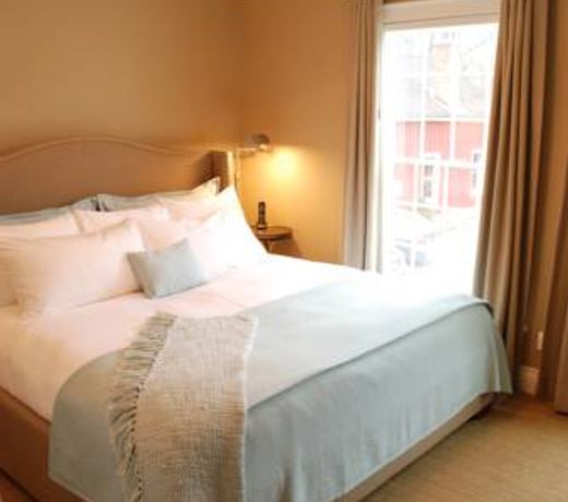 124 on Queen Hotel & Spa
