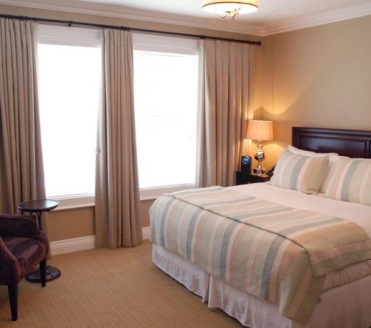 124 on Queen Hotel & Spa