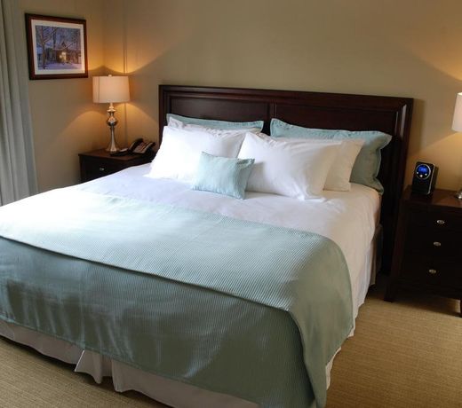 124 on Queen Hotel & Spa