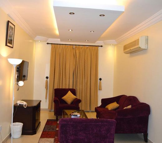 Mira Suites