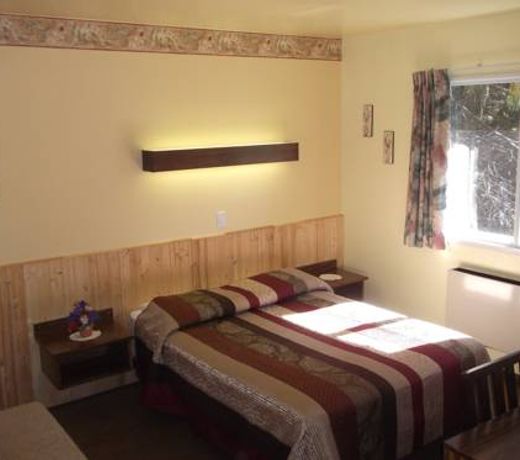 Auberge Mountain View Inn
