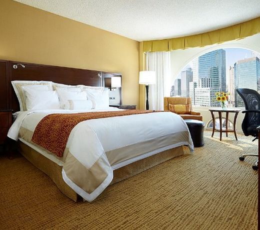 Montreal Marriott Chateau Champlain