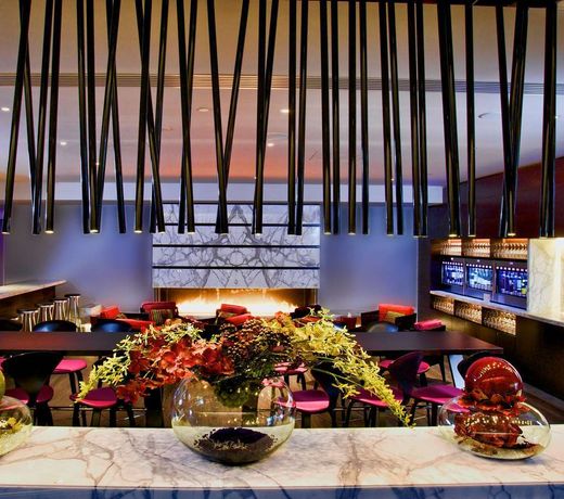 DoubleTree By Hilton Montreal