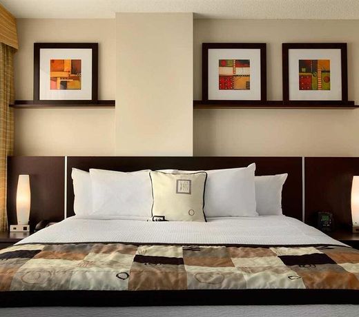 Embassy Suites by Hilton - Montreal