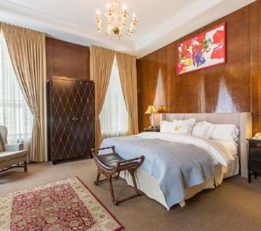 LHotel