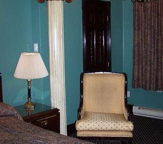 HÃTEL 7 SAISONS