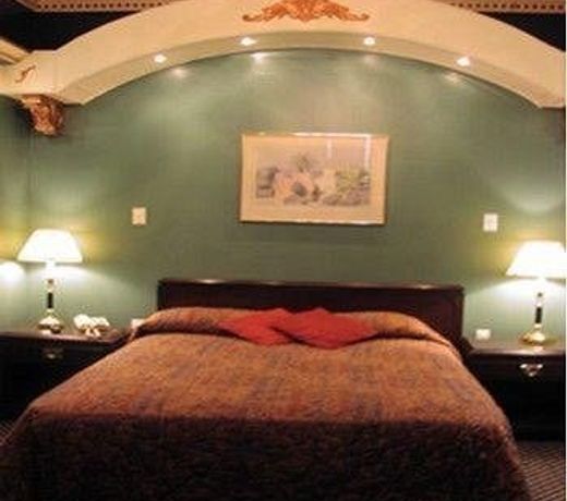 HÃTEL 7 SAISONS