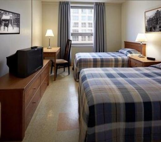 Days Inn by Wyndham Montreal Airport Conference Centre