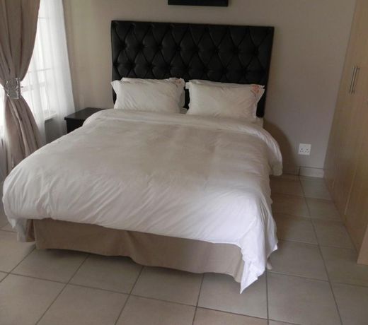 Owee's Place