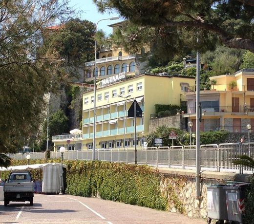 Hotel Marina
