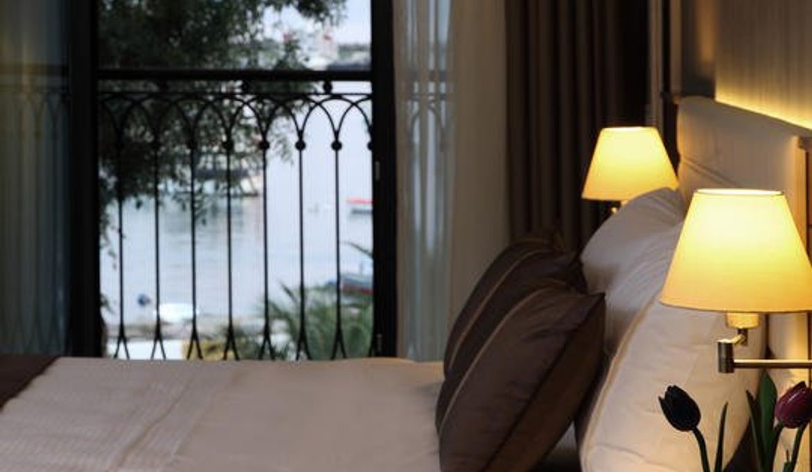Tuzla Town Hotel