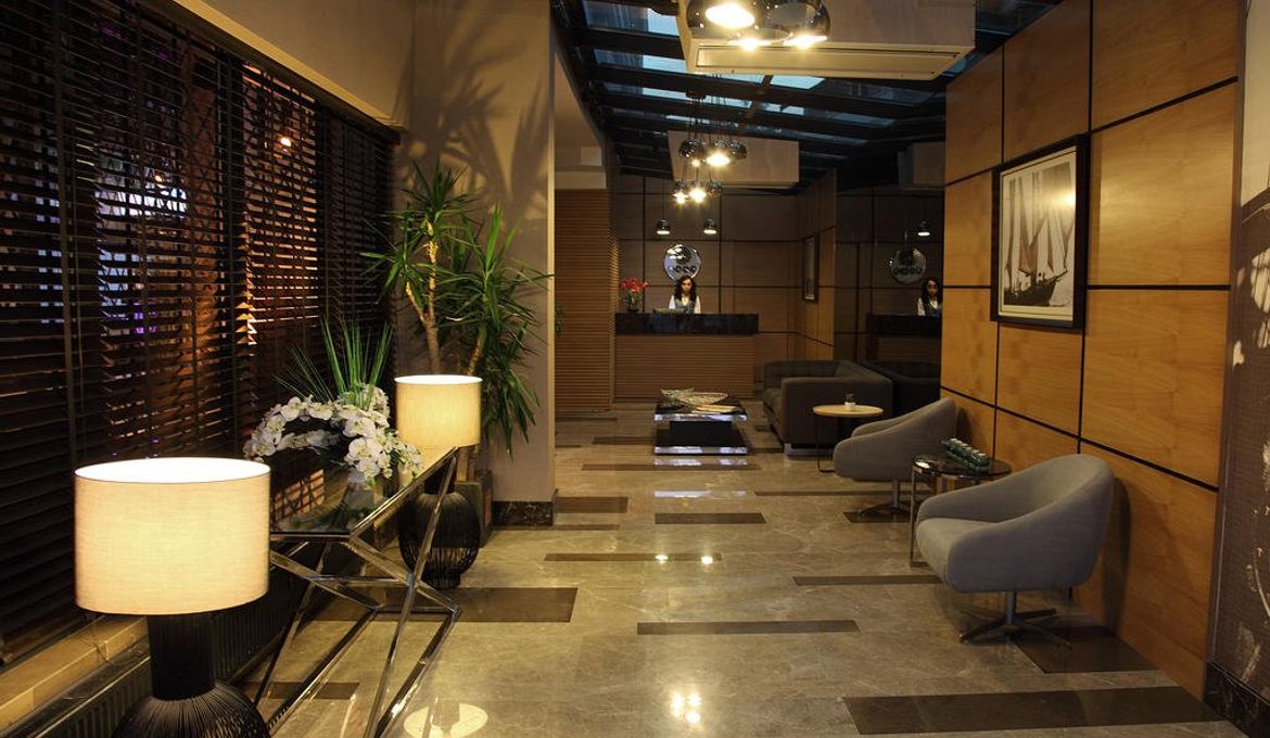 Tuzla Town Hotel