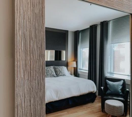 St. James' Gate, Boutique Hotel