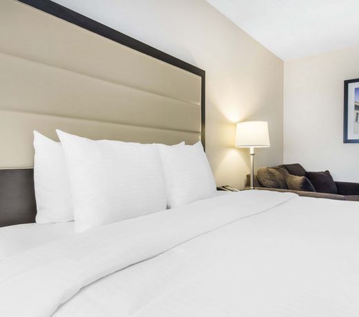 Quality Inn Airport West