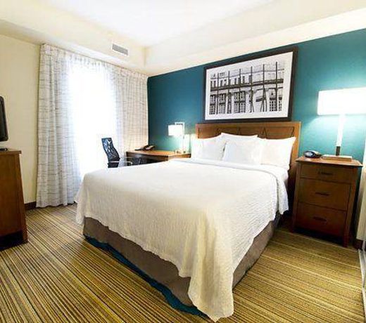 Residence Inn by Marriott Mississauga-Airport Corporate Centre West