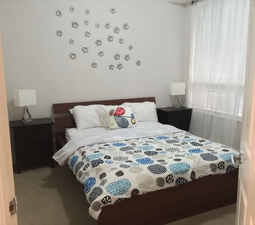 Pelican Suites