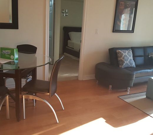 Pelican Suites