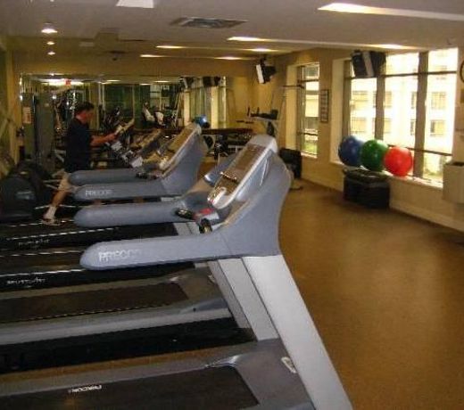 DOWNTOWN MISSISSAUGA EXECUTIVE SUITES