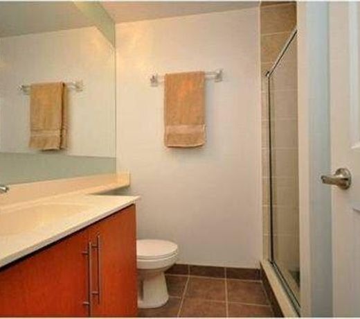 DOWNTOWN MISSISSAUGA EXECUTIVE SUITES