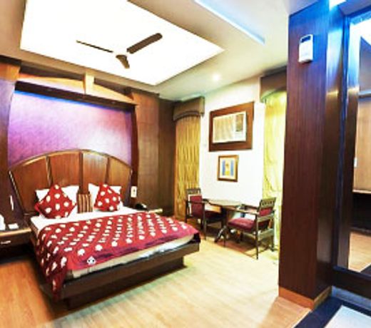 OYO 10848 Hotel Geeson