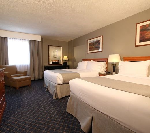 Clarion Pointe