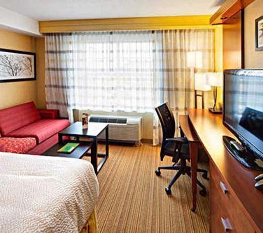 Courtyard by Marriott London