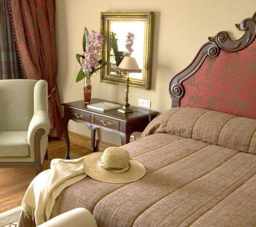 Convento do Espinheiro, Historic Hotel & Spa