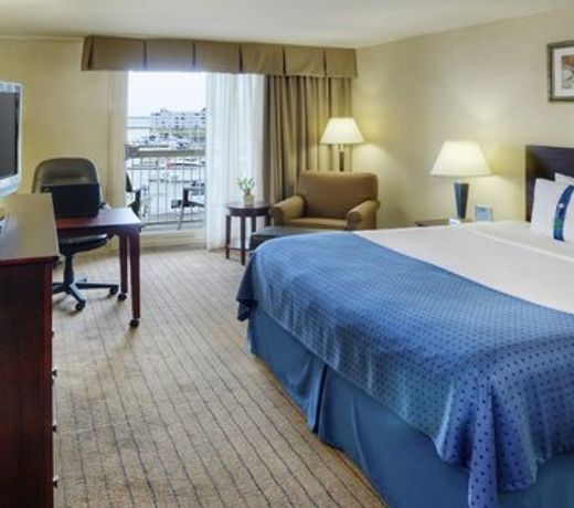 Holiday Inn Kingston - Waterfront, an IHG Hotel
