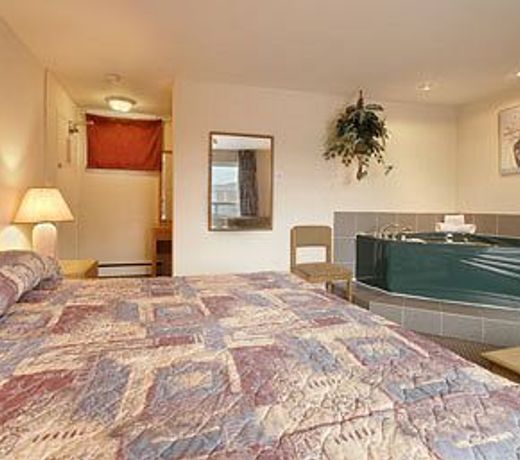Super 8 Motel - Kingston