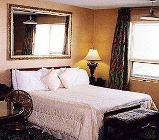 Days Inn by Wyndham Kingston