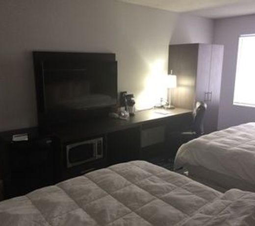 Days Inn by Wyndham Kingston
