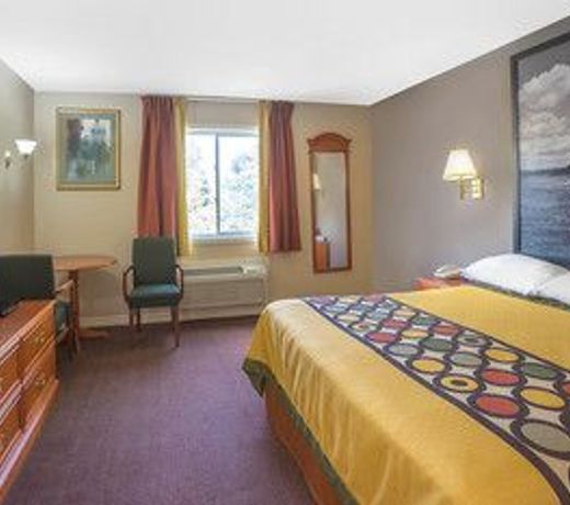 Super 8 by Wyndham Kingston