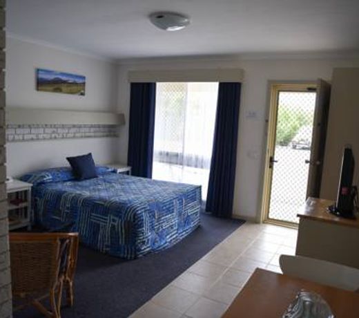 Culcairn Motor Inn