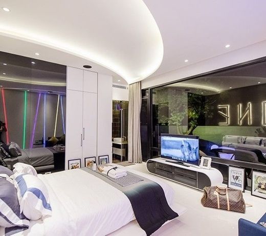 The One Villa