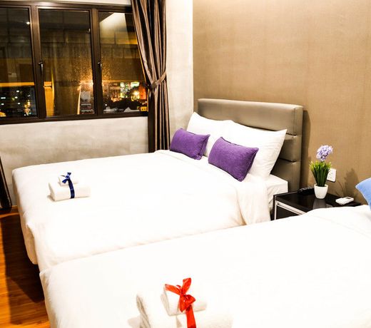 Insta Hotel