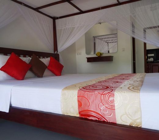 Hotel Corona Hikkaduwa