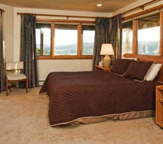 Ski Trail Lodge II